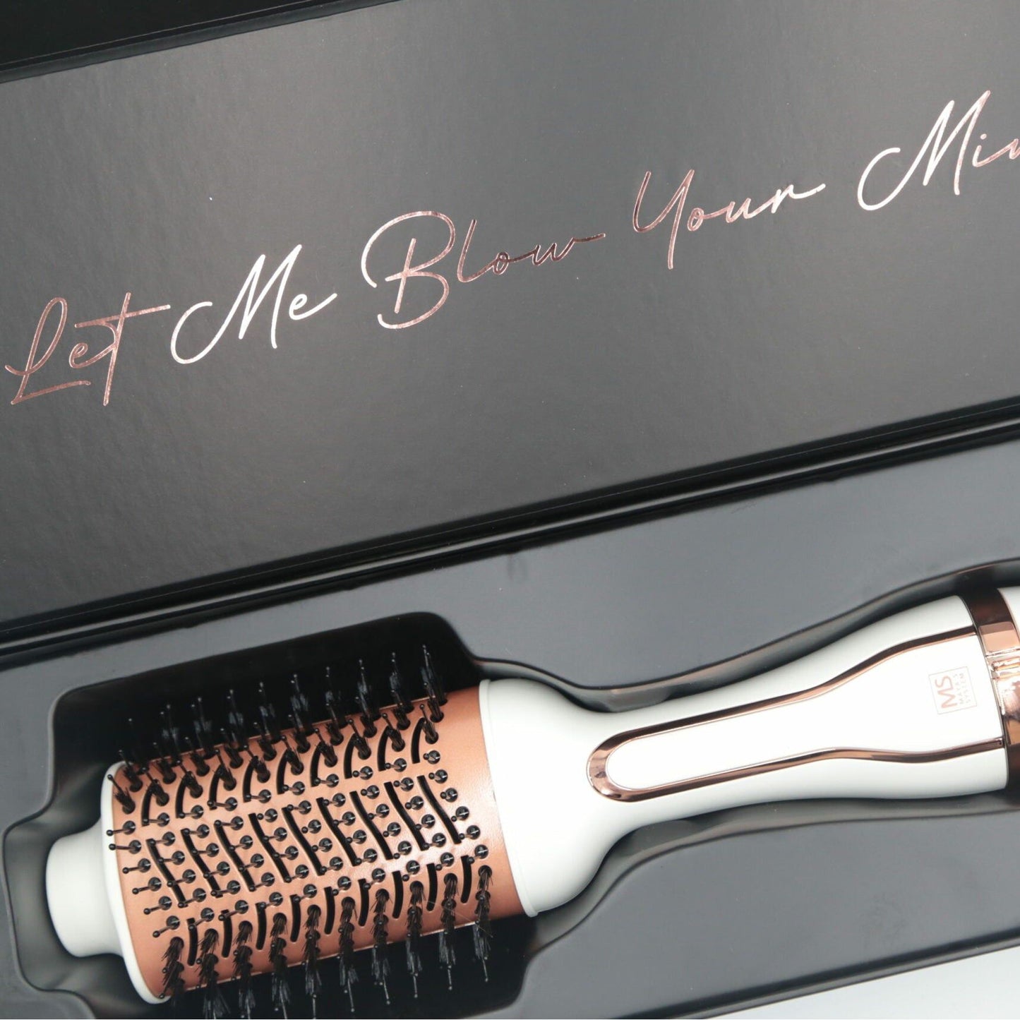 Maya’s System Glamour Titanium Blowout Brush